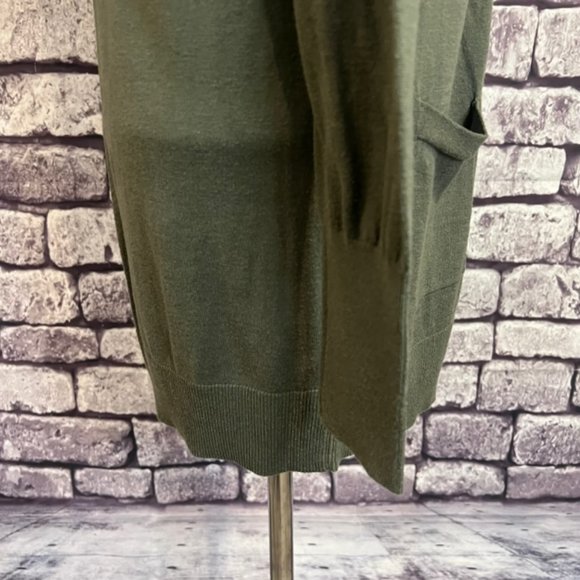 Tommy Bahama Olive Green V-Neck Cardigan Sweater Size XSP - Picture 8 of 9